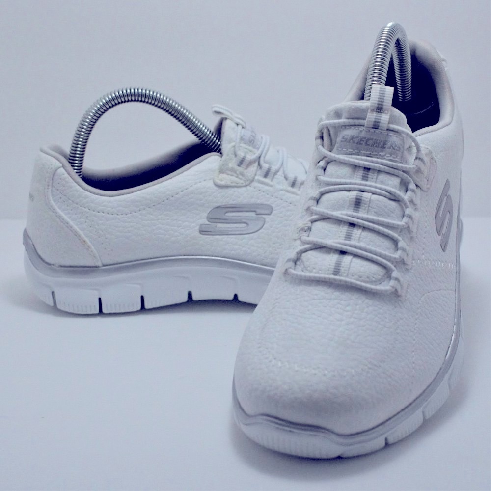 Skechers Sport Women's Empire Fashion Sneaker Size 8.5"
